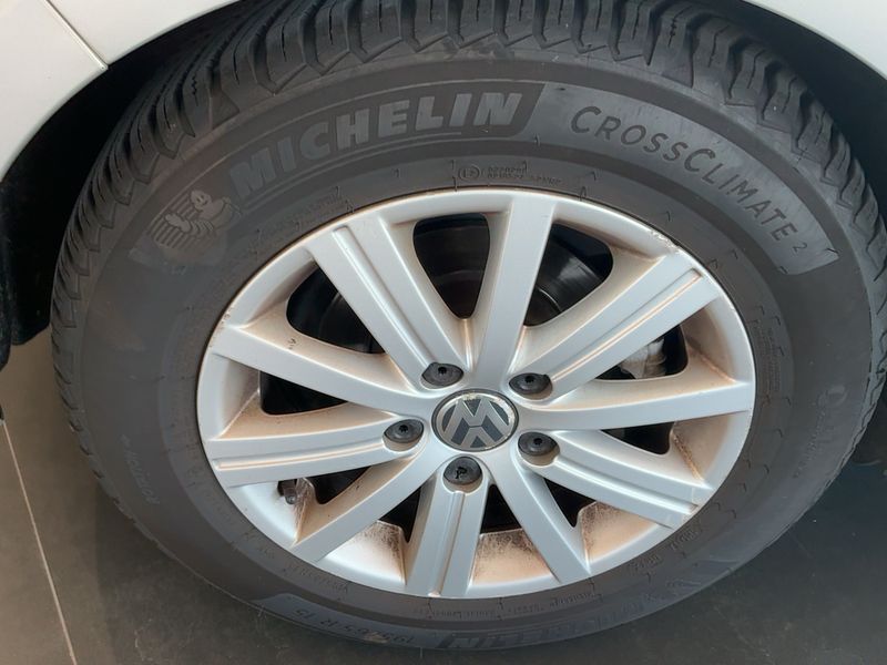 Volkswagen Golf VI 1.6 TDI Trendline BlueMotion Tech 2012 – снимка 19