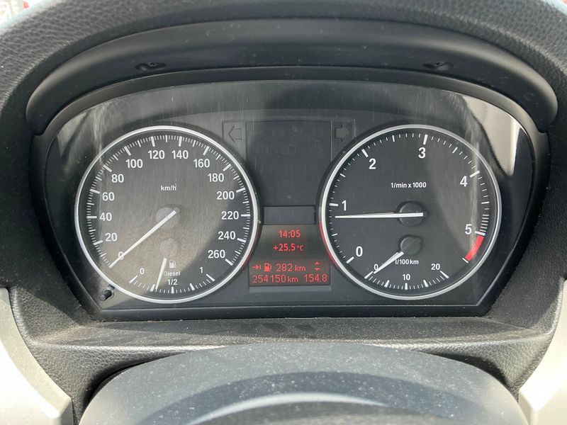 BMW 3er 318d 2010 – снимка 13