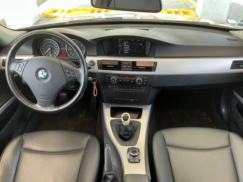 BMW 3er 318d 2010 – снимка 12