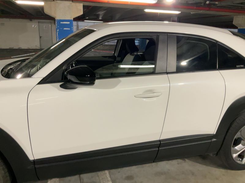 Mazda MX-30 electric drive 107 kW Executive 2020 – снимка 4