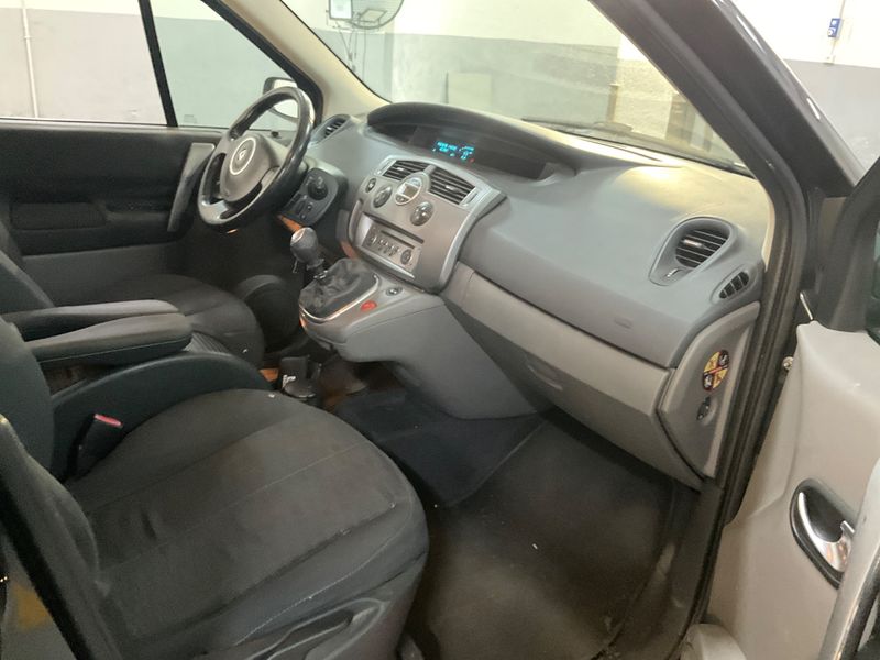 Renault Grand Scenic 1.9 dCi Dynamique 2008 – снимка 3