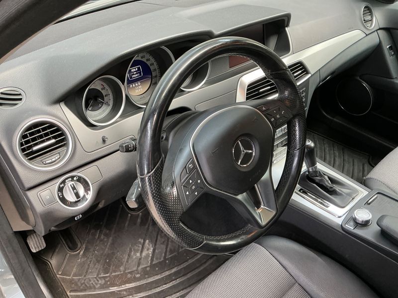 Mercedes-Benz C-Klasse C 300 CDI 4Matic BlueEfficiency Avantgarde 2011 – снимка 25