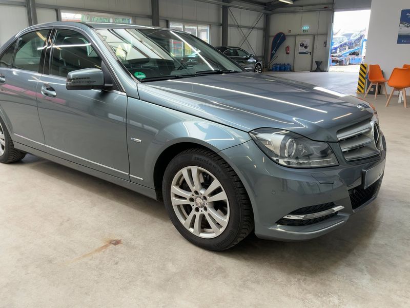 Mercedes-Benz C-Klasse C 300 CDI 4Matic BlueEfficiency Avantgarde 2011 – снимка 12