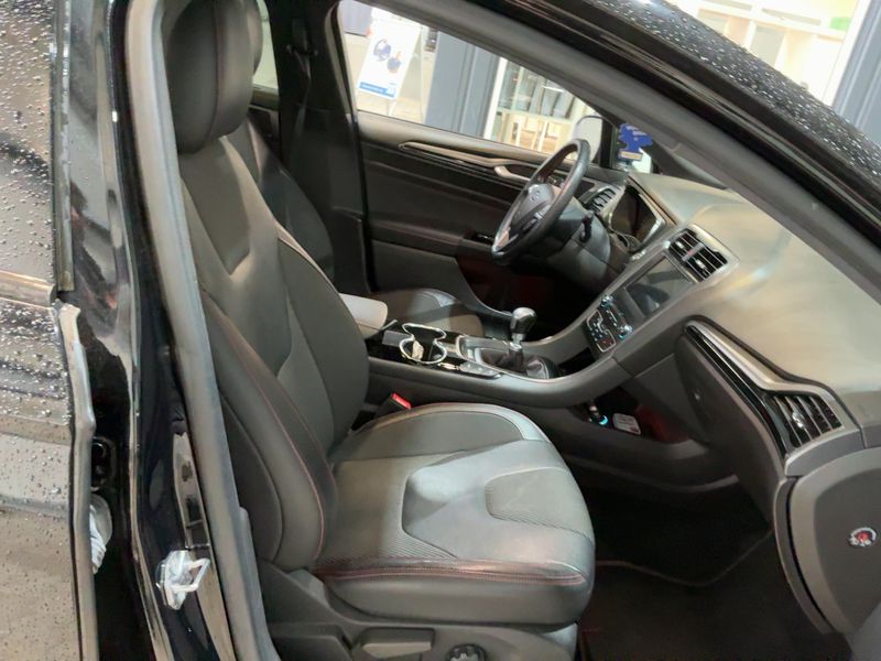 Ford Mondeo 1.5 EcoBoost ST-Line 2018 – снимка 16