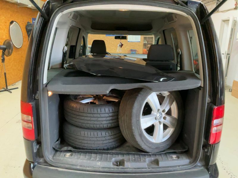 Volkswagen Caddy 1.2 TSI Roncalli Trendline 2011 – снимка 16