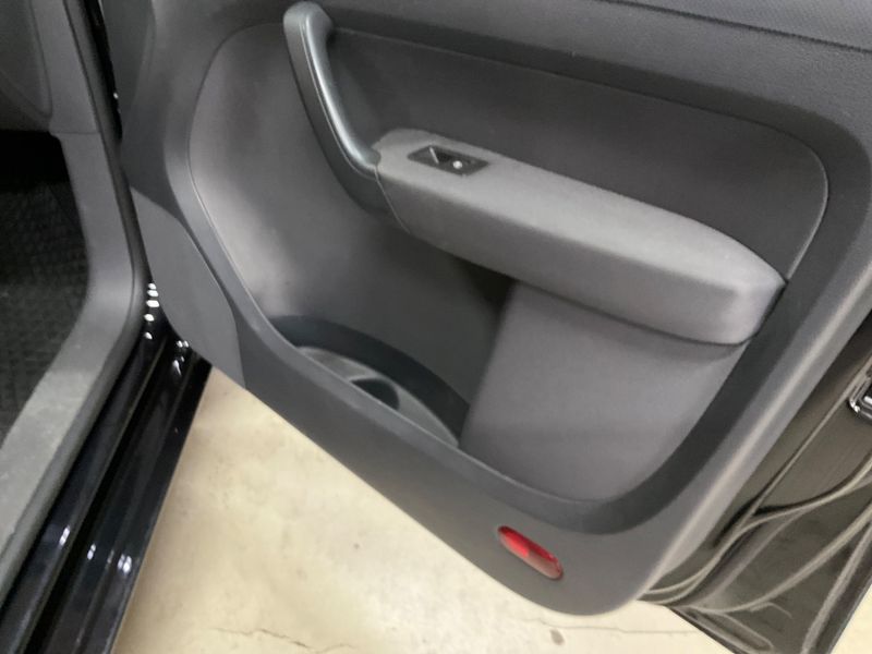 Volkswagen Caddy 1.2 TSI Roncalli Trendline 2011 – снимка 24