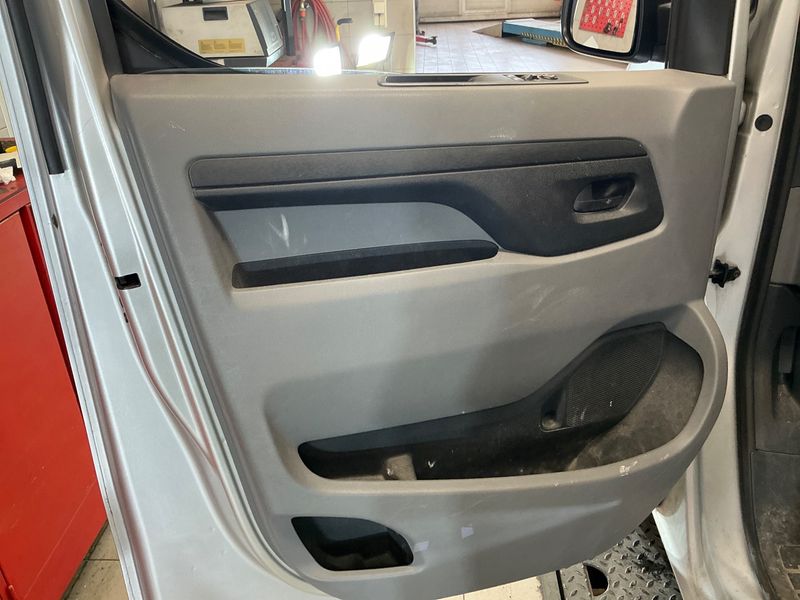 Peugeot Expert 2.0 Blue-HDi Premium L2 2016 – снимка 36