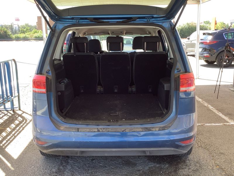 Volkswagen Touran 1.6 TDI Edition BlueMotion Tech 2018 – снимка 10