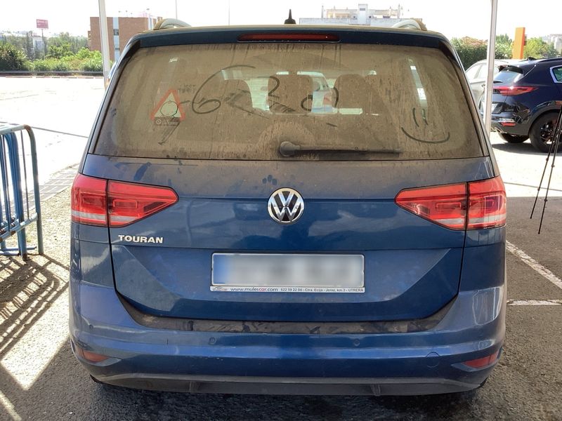 Volkswagen Touran 1.6 TDI Edition BlueMotion Tech 2018 – снимка 5