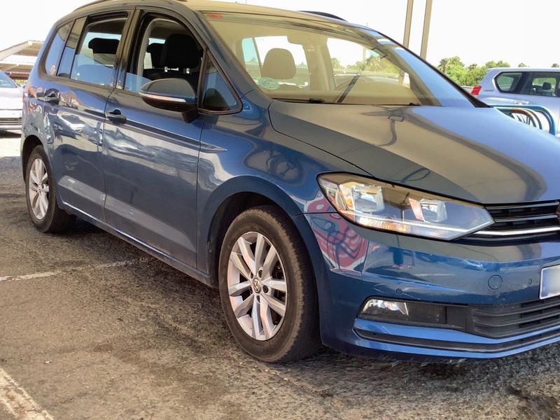 Volkswagen Touran 1.6 TDI Edition BlueMotion Tech 2018 – снимка 8