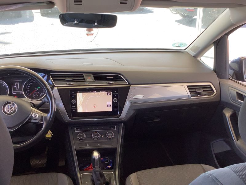 Volkswagen Touran 1.6 TDI Edition BlueMotion Tech 2018 – снимка 12