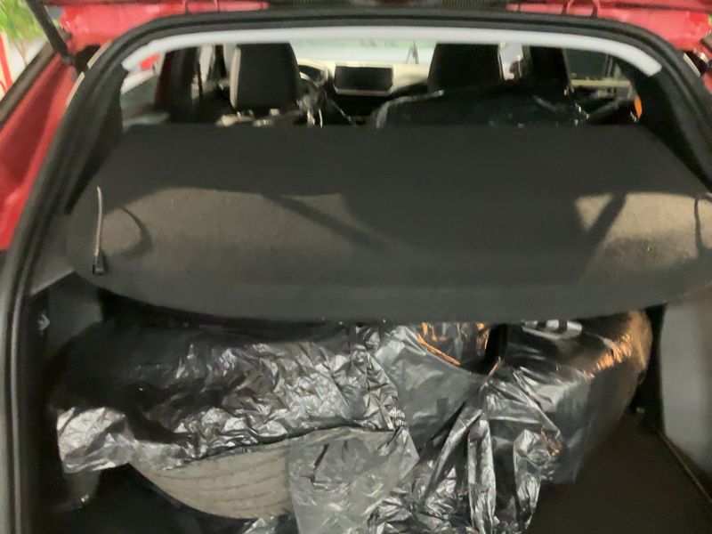 Peugeot 2008 1.5 Blue-HDi Allure Pack 2022 – снимка 16