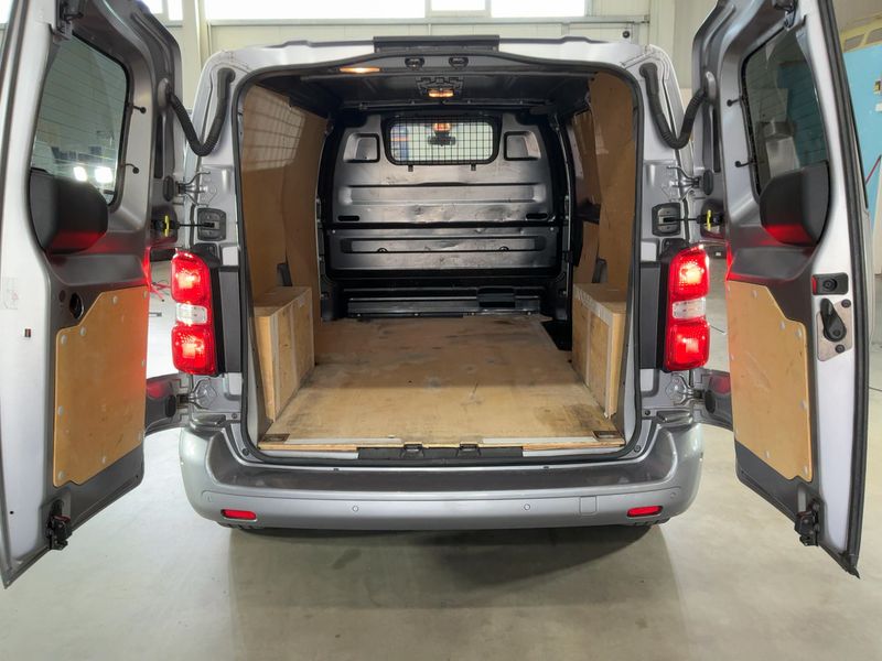 Opel Vivaro 2.0 CDTI M INNOVATION L2 2019 – снимка 15