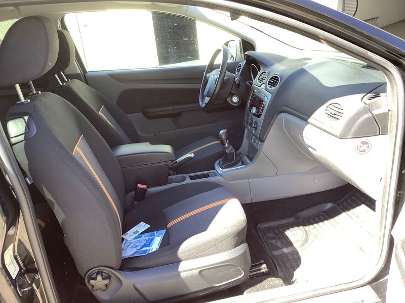 Ford Focus 1.6 Viva 2011 – снимка 3