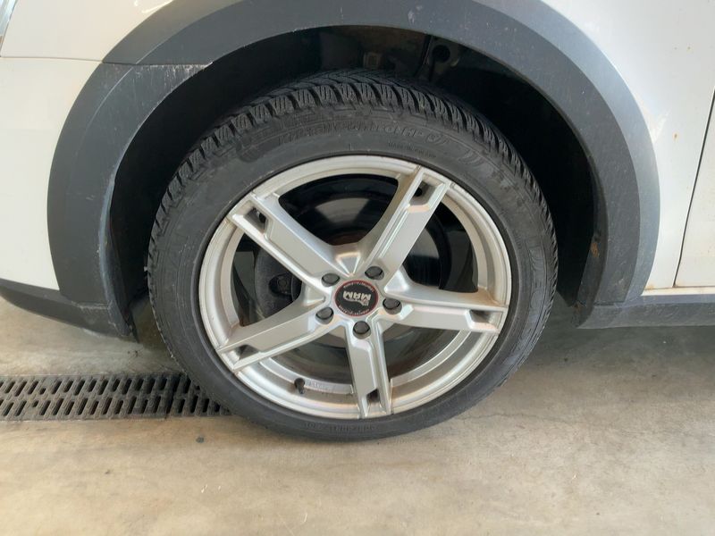 Skoda Octavia 2.0 TDI Scout 4x4 2015 – снимка 3