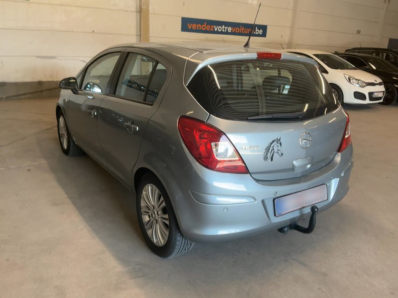 Opel Corsa 1.4 Innovation 2012 – снимка 6