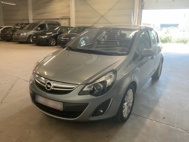 Opel Corsa 1.4 Innovation 2012 – снимка 2