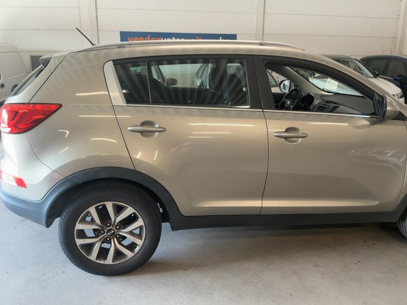 Kia Sportage 1.7 CRDi Active 2WD 2014 – снимка 10