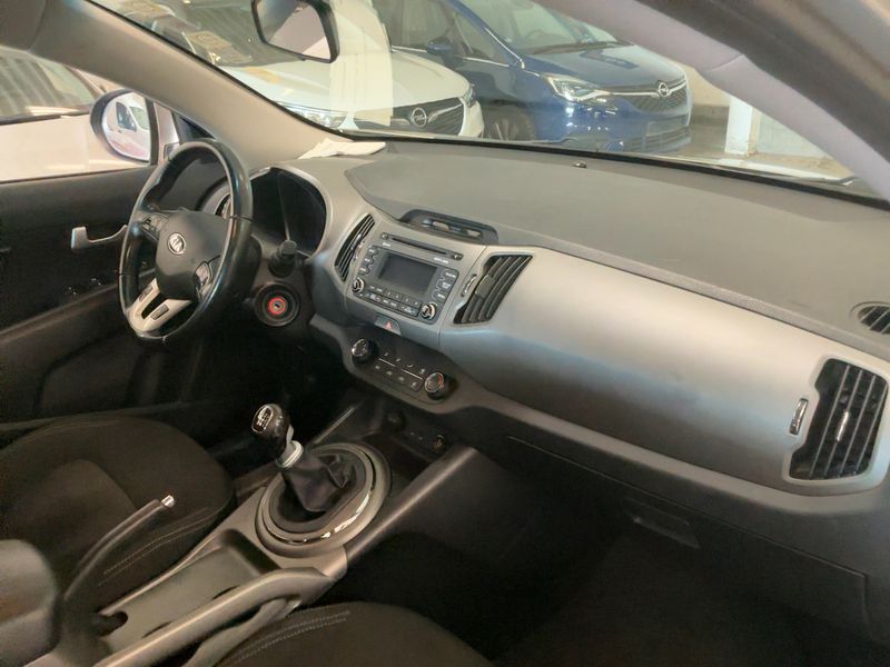 Kia Sportage 1.7 CRDi Active 2WD 2014 – снимка 18