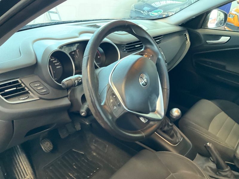 Alfa Romeo Giulietta 1.6 JTD Super 2016 – снимка 28