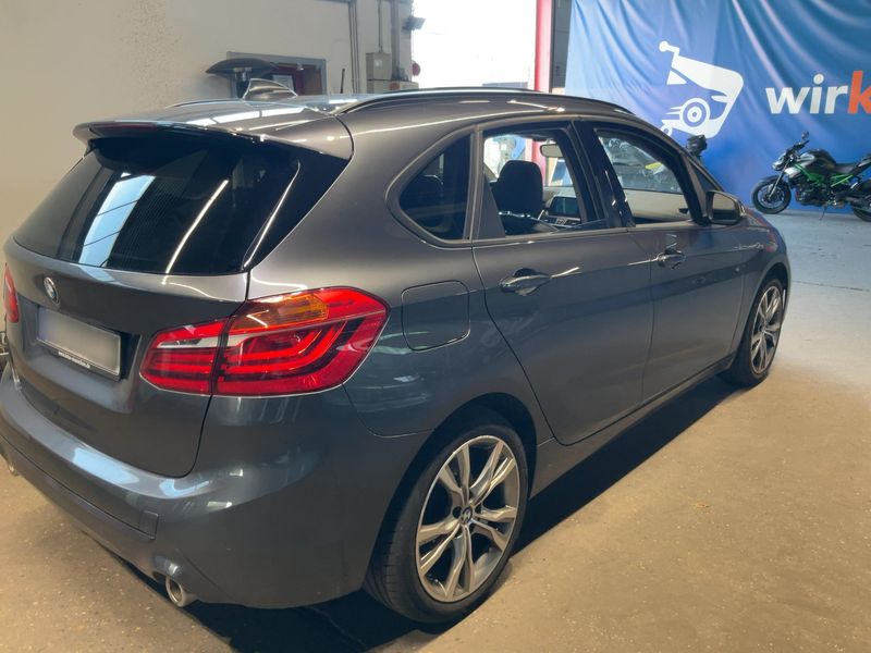 BMW 2er 218d Active Tourer Sport Line 2019 – снимка 8