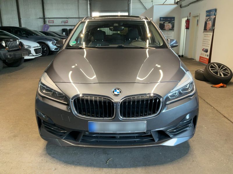 BMW 2er 218d Active Tourer Sport Line 2019 – снимка 14