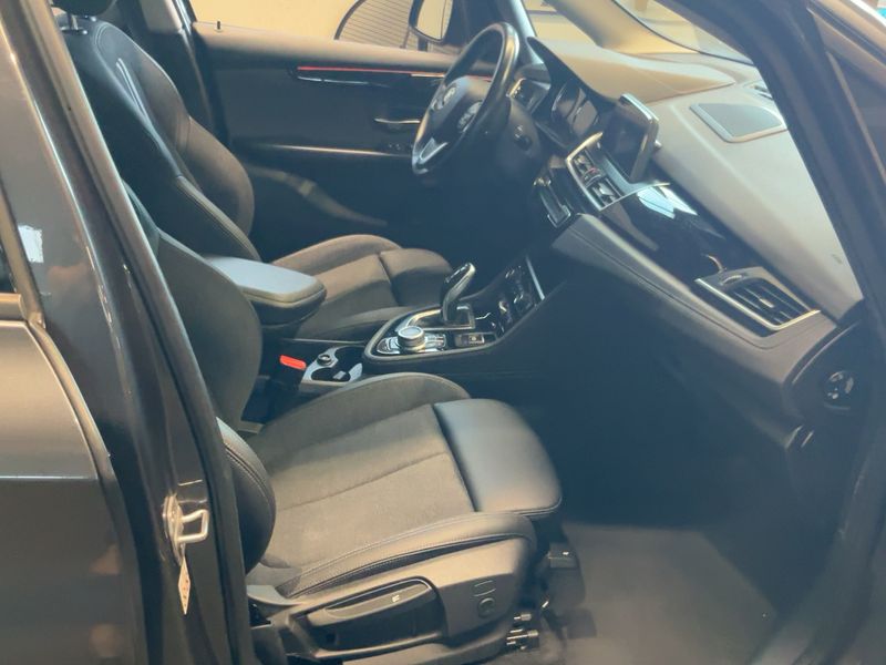 BMW 2er 218d Active Tourer Sport Line 2019 – снимка 17