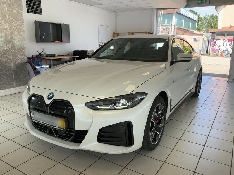 BMW i4 eDrive35 Gran Coupe M Sport 2023 – снимка 1