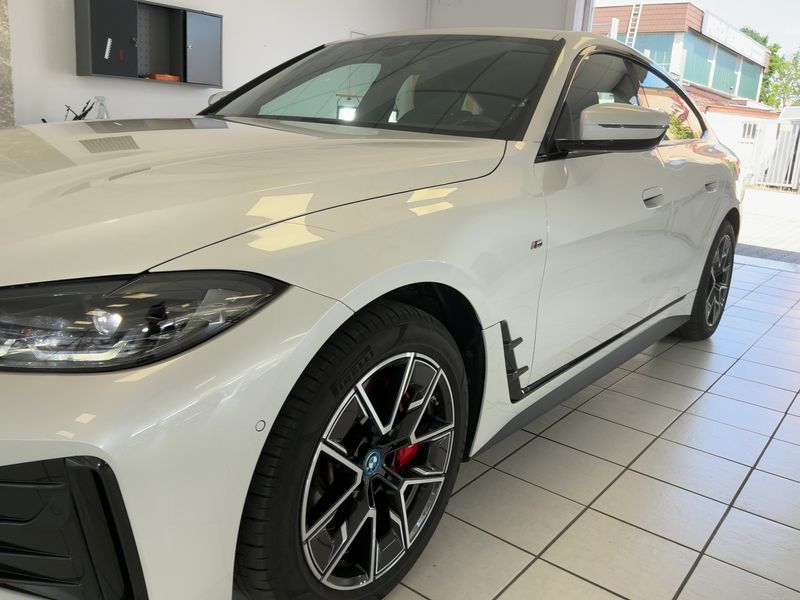 BMW i4 eDrive35 Gran Coupe M Sport 2023 – снимка 2