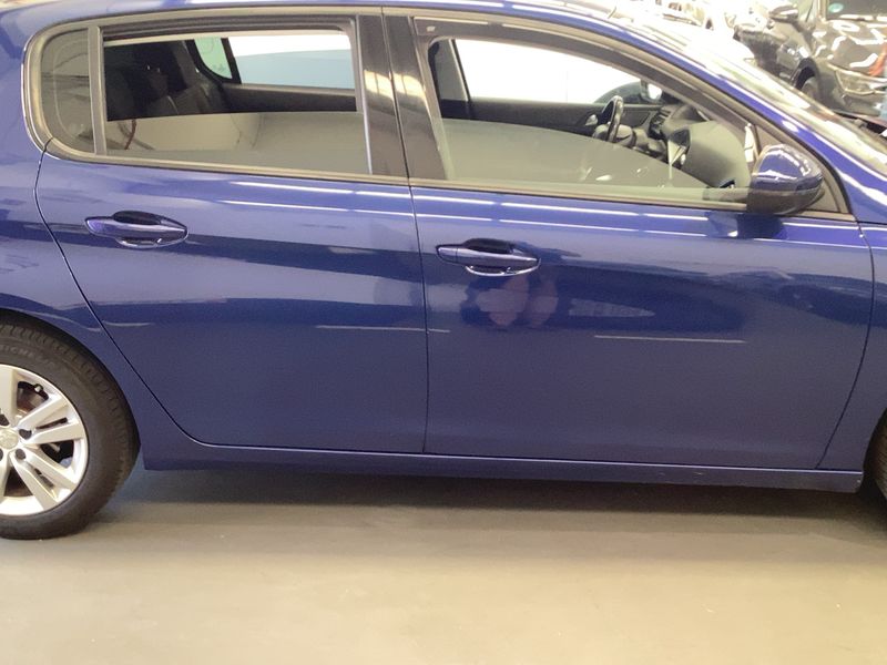 Peugeot 308 1.6 Blue-HDi Active 2018 – снимка 10