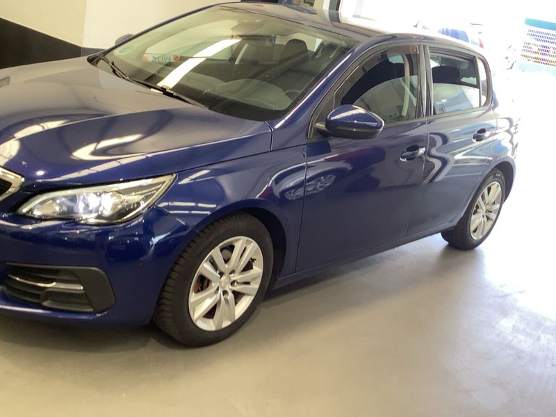 Peugeot 308 1.6 Blue-HDi Active 2018 – снимка 2