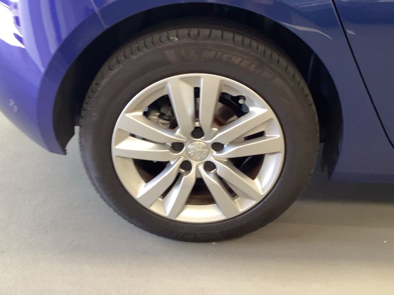 Peugeot 308 1.6 Blue-HDi Active 2018 – снимка 9