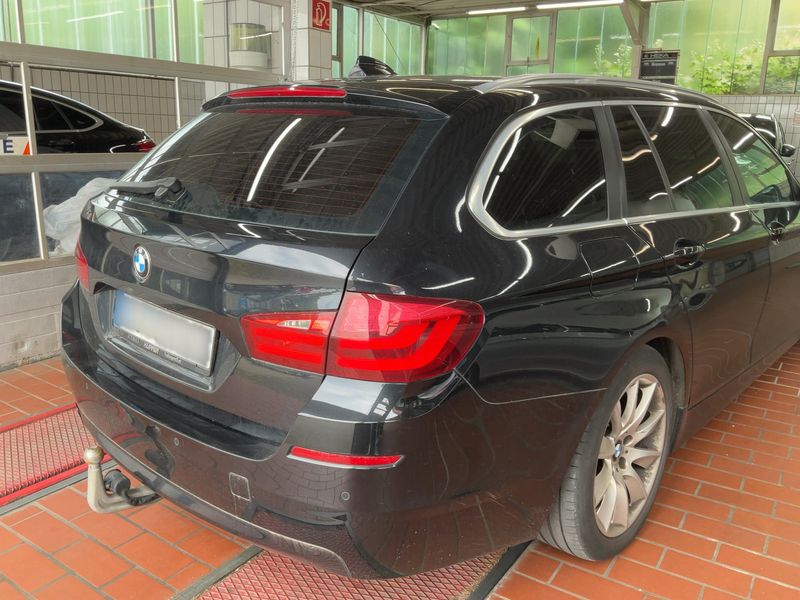 BMW 5er 520d 2011 – снимка 8