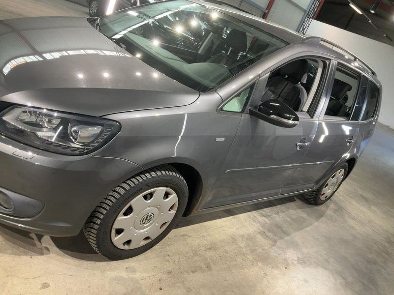 Volkswagen Touran 1.4 TSI Match 2012 – снимка 2