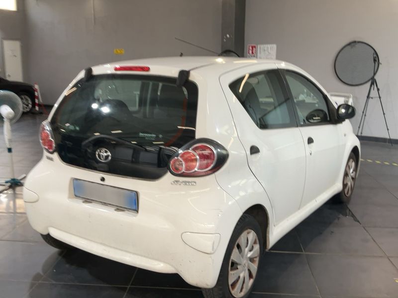 Toyota Aygo 1.0 Now 2012 – снимка 8