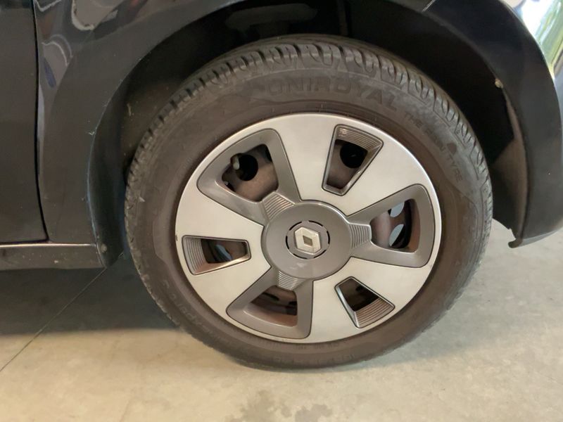 Renault Twingo 1.0 SCe Zen 2014 – снимка 11