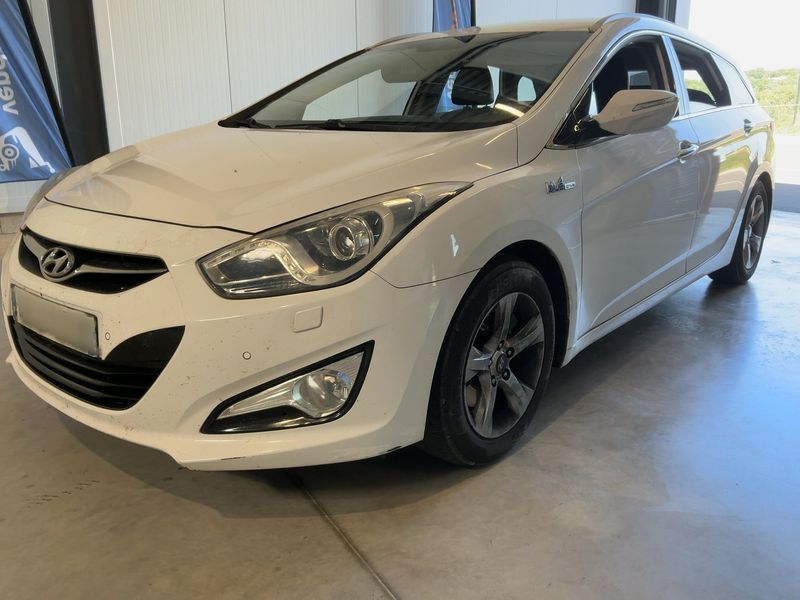 Hyundai i40 1.7 CRDi Pack Business Limited 2013 – снимка 2