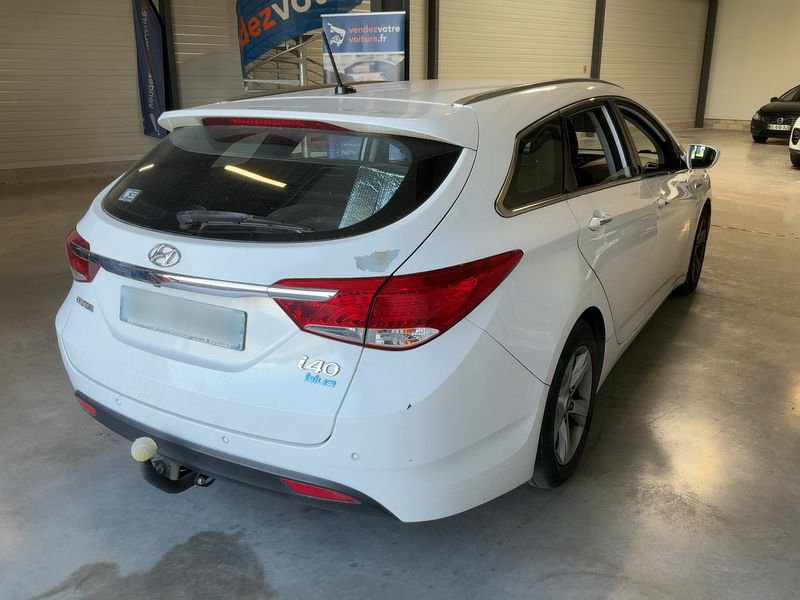 Hyundai i40 1.7 CRDi Pack Business Limited 2013 – снимка на щета