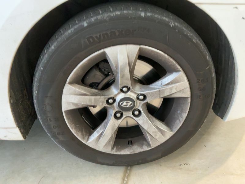 Hyundai i40 1.7 CRDi Pack Business Limited 2013 – снимка на щета