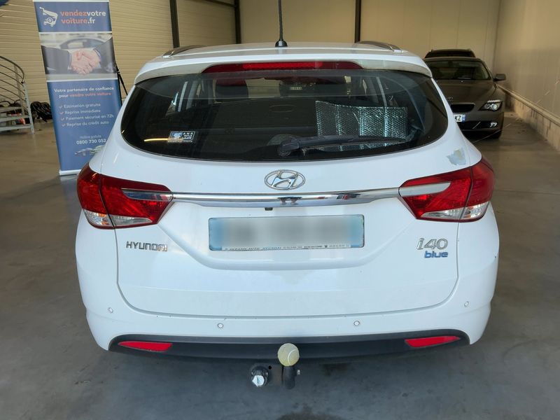 Hyundai i40 1.7 CRDi Pack Business Limited 2013 – снимка на щета