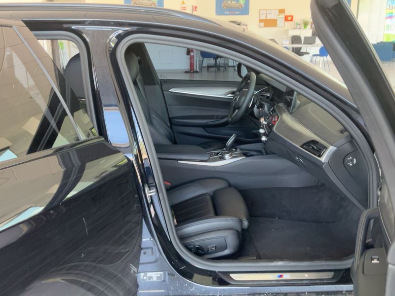 BMW 5er 520d Mild-Hybrid M Sport 2020 – снимка 16