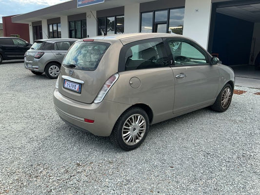 Lancia Ypsilon 1.2 Oro Plus 2008 – снимка 2