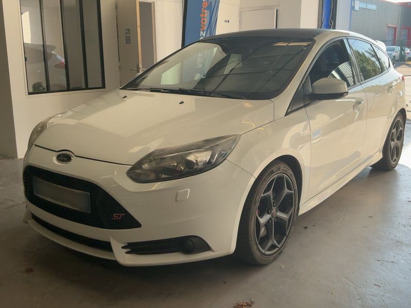 Ford Focus 2.0 EcoBoost ST 2014 – снимка 1