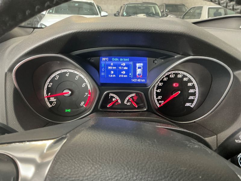 Ford Focus 2.0 EcoBoost ST 2014 – снимка 18