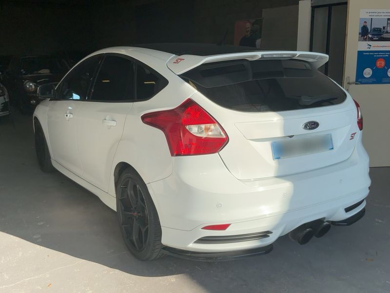 Ford Focus 2.0 EcoBoost ST 2014 – снимка 6