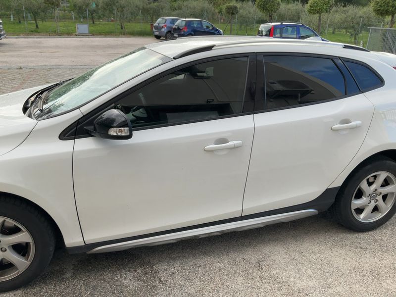 Volvo V40 Cross Country 2.0 D3 Nova Plus Edition 2013 – снимка 4