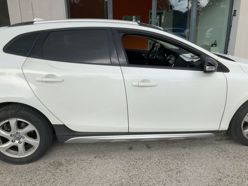 Volvo V40 Cross Country 2.0 D3 Nova Plus Edition 2013 – снимка 10