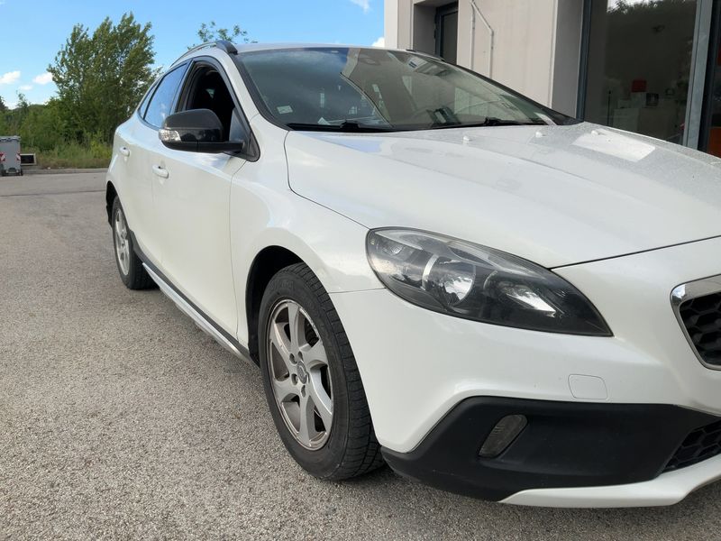Volvo V40 Cross Country 2.0 D3 Nova Plus Edition 2013 – снимка 12