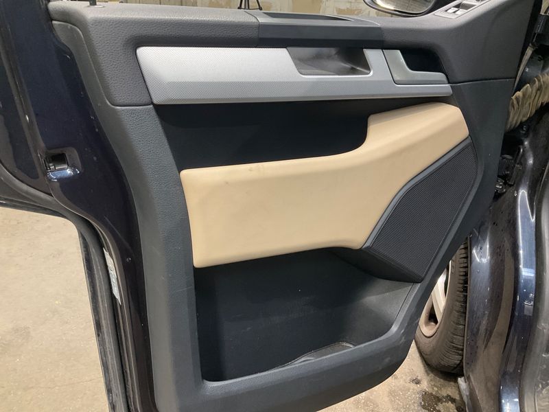 Volkswagen T6 Multivan 2.0 TDI Highline 4Motion 2017 – снимка 36
