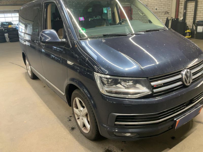 Volkswagen T6 Multivan 2.0 TDI Highline 4Motion 2017 – снимка 12